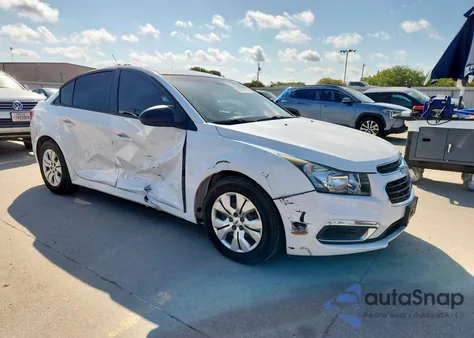 2016 Chevrolet Cruze Limited Ls z USA, uszkodzony, nr VIN 1G1PC5SH8G7221863